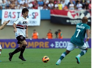 São Paulo perde para o Goiás com um gol no final da partida