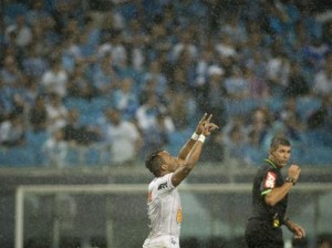 Atlético-MG vence o Grêmio e conquista três pontos na Arena - Foto: Ramiro Furquim/Agif