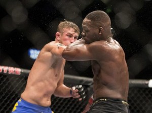 Jones passa apuros, mas vence Gustafsson no UFC 165