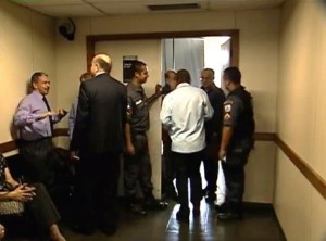 Começa o julgamento de PMs acusados de matarem o menino Juan