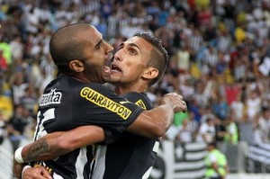Julio Cesar fez o gol da vitória (Foto: SS Press / BFR)