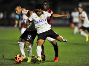 Corinthians em uma má atuação fica no empate contra o Atlético-PR