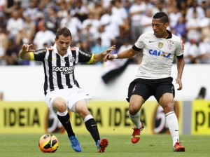 Corinthians e Santos empatam em Araraquara