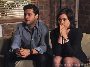 Érico se emociona pensando em Verônica durante mudança (Foto: Jacson Vogel/TV Globo)