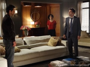 Érico detona Natan, e Verônica flagra (Foto: Sangue Bom / TV Globo)