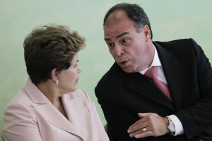 Ministro Fernando Bezerra entrega o cargo a presidente Dilma