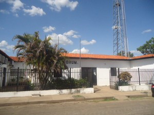 Fórum da cidade de Beneditinos onde aconteceu o julgamento (Foto: Cascatinha Pessoa)