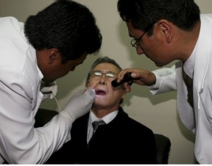 Fujimori retorna para à prisão após dois dias de internação hospitalar