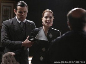 Fingida! Sílvia faz escândalo em audiência (Foto: Fábio Rocha/ TV Globo)