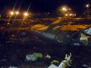 Avião de passageiros cai na Rússia e 50 pessoas morrem