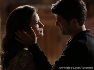 Franz se declara para Amélia (Foto: Fábio Rocha/TV Globo)