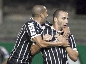 Fora de casa Corinthians consegue vencer o Coritiba Fora de casa Corinthians consegue vencer o Coritiba