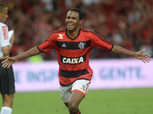 Elias marcou o primeiro gol do Flamengo Elias marcou o primeiro gol do Flamengo