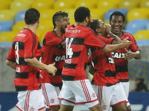 Flamengo "Deita e Rola" em cima do Goiás, no Maracanã e vai a Final da Copa do Brasil