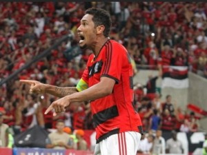 Hernane marcou o gol que definiu o Tricampeonato da Copa do Brasil para o Flamengo Hernane marcou o gol que definiu o Tricampeonato da Copa do Brasil para o Flamengo