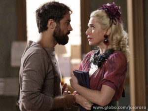 Com peso na consciência, Lola termina tudo com Fabrício (Foto: Fábio Rocha/TV Globo)