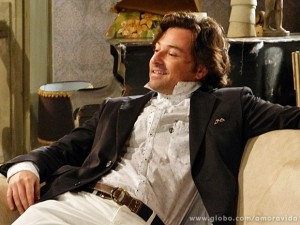 Para o terror de Gigi, Murilo diz estar interessado em Valdirene! (Foto: Amor à Vida/TV Globo) Para o terror de Gigi, Murilo diz estar interessado em Valdirene! (Foto: Amor à Vida/TV Globo)