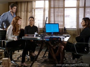 Natasha não deixa barato: 'Eu quero aquela casa' (Foto: Amor à Vida / TV Globo)