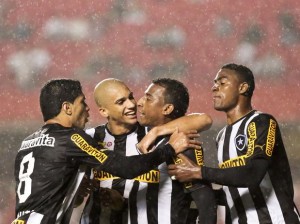 Botafogo empata com São Paulo no Morumbi e continua fora do G4