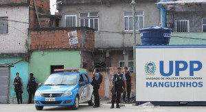 UPP do Complexo de Manguinhos no Rio é atacada por homens armados