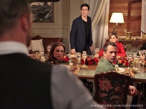 Wagner se mete na discussão de família e joga tudo no ventilador (Foto: Pedro Curi/TV Globo)