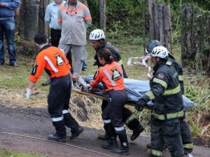 Acidente com ônibus mata 14 e deixa dezenas de feridos