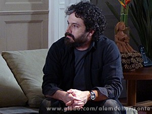 André quer ter certeza que Lili está bem (Foto: Além do Horizonte/TV Globo)