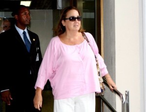 Atriz Cláudia Jimenez mais uma vez enfrenta uma cirurgia cardíaca Atriz Cláudia Jimenez mais uma vez enfrenta uma cirurgia cardíaca