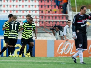 Coritiba vence o São Paulo em Itu e sela permanência na Série A