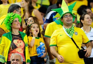 Crianças só poderão ir aos jogos da Copa acompanhadas de maiores de 18 anos