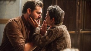 Joia Rara: Gaia pressiona Toni - ‘Onde está o amor que você sentia por mim? Acabou?’ Joia Rara: Gaia pressiona Toni - ‘Onde está o amor que você sentia por mim? Acabou?’