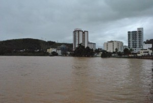 Prefeitura de Itaperuna e Governo do Rio somam forças para enfrentar problemas ocasionados pelas chuvas