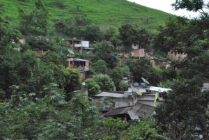 Famílias estão ainda desalojadas em Itaperuna e o perigo agora é com deslizamento