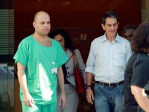 Roberto Jefferson vai ao Inca para fazer perícia médica