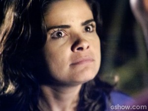 Aline dá ordem a Ninho com sangue nos olhos (Foto: Amor à Vida/TV Globo)