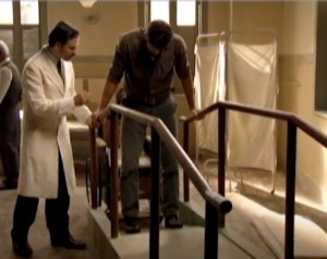 Davi dá os primeiros passos e surpreende Aurora (Foto: Joia Rara/TV Globo)