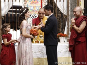 Chegou o grande dia! Franz e Amélia renovam votos de casamento (Foto: Inácio Moraes/TV Globo)
