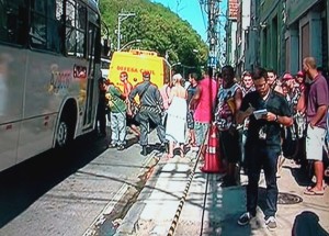 Passageiro mata motorista de ônibus a tiros e foge