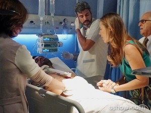 Ninho revela o paradeiro de Aline para Paloma (Foto: Amor à Vida/TV Globo) Ninho revela o paradeiro de Aline para Paloma (Foto: Amor à Vida/TV Globo)