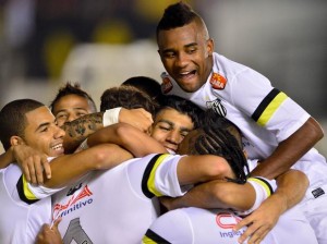 Santos aplica goleada no Corinthians no primeiro clássico do Paulistão