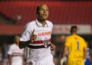 São Paulo goleia e passa fácil pelo Rio Claro no Morumbi São Paulo goleia e passa fácil pelo Rio Claro no Morumbi