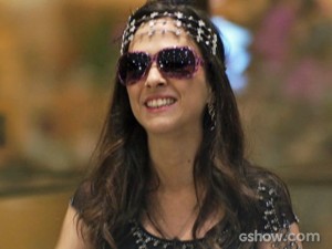 Valdirene se produz toda para entrar no BBB (Foto: Amor à Vida/TV Globo) Valdirene se produz toda para entrar no BBB (Foto: Amor à Vida/TV Globo)