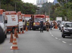 Acidente com dois ônibus em São Paulo 02Já são 45 os feridos no acidente entre dois ônibus Em São Paulo