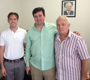 Alfredão acompanhou os engenheiros na visita para coleta de dados.