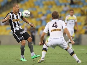 Botafogo se complica de vez no Carioca ao empatar com Volta Redonda Botafogo se complica de vez no Carioca ao empatar com Volta Redonda