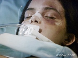 Gorete tem uma reviravolta no seu quadro e morre (Foto: Em Família/TV Globo) Gorete tem uma reviravolta no seu quadro e morre (Foto: Em Família/TV Globo)