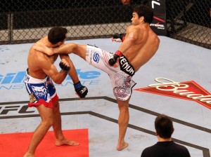 Lyoto Machida vence Gegard Mousasi e entra na fila em busca do cinturão dos médios do UFC