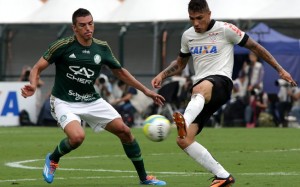 Corinthians e Palmeiras ficam no empate no Pacaembu Corinthians e Palmeiras ficam no empate no Pacaembu