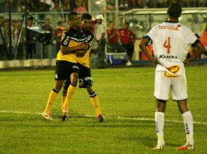 Penapolense goleia o Santos pelo Paulistão em casa