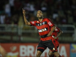 Flamengo deslancha em cima do Resende e assume a ponta do Cariocão
